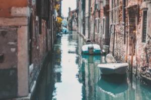 莱比锡惨败：皇家贝蒂斯逆转晋级